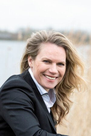 zakelijk portret vrouw natuurlijk licht buiten bosma fotografie