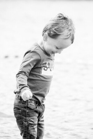 kind fotografie buitenspelen kinderfotografie pret lol