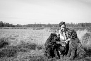 labradoodles fotograaf femke honden portret aan water