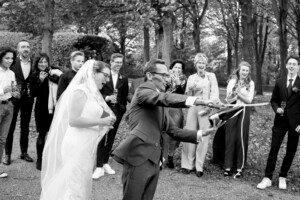 bruiloft bruidsfotografie bruid bruidegom champagne champagnesabel sabreren
