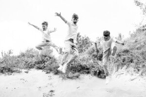 duinen springen jumping brothers broers buitenfotografie